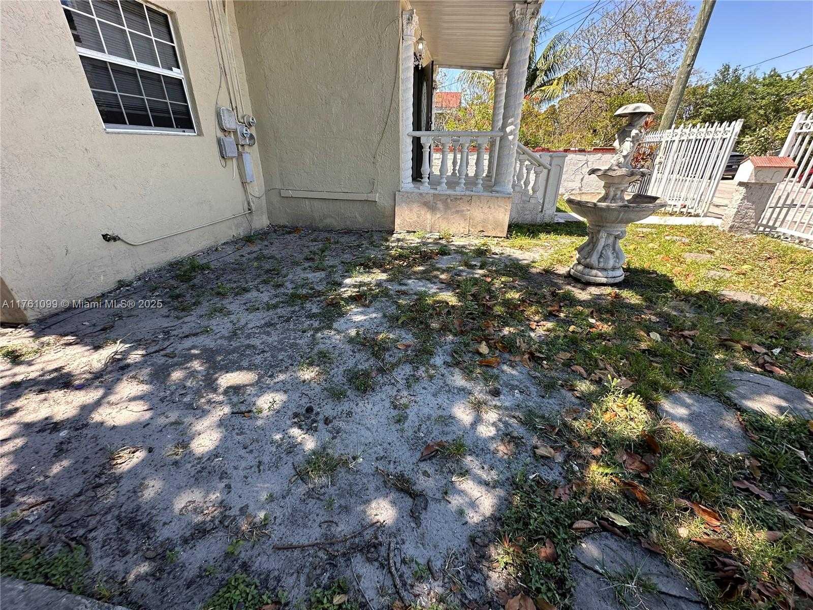 Small Image of 52 NORTH WEST 33RD ST, Miami Number 28