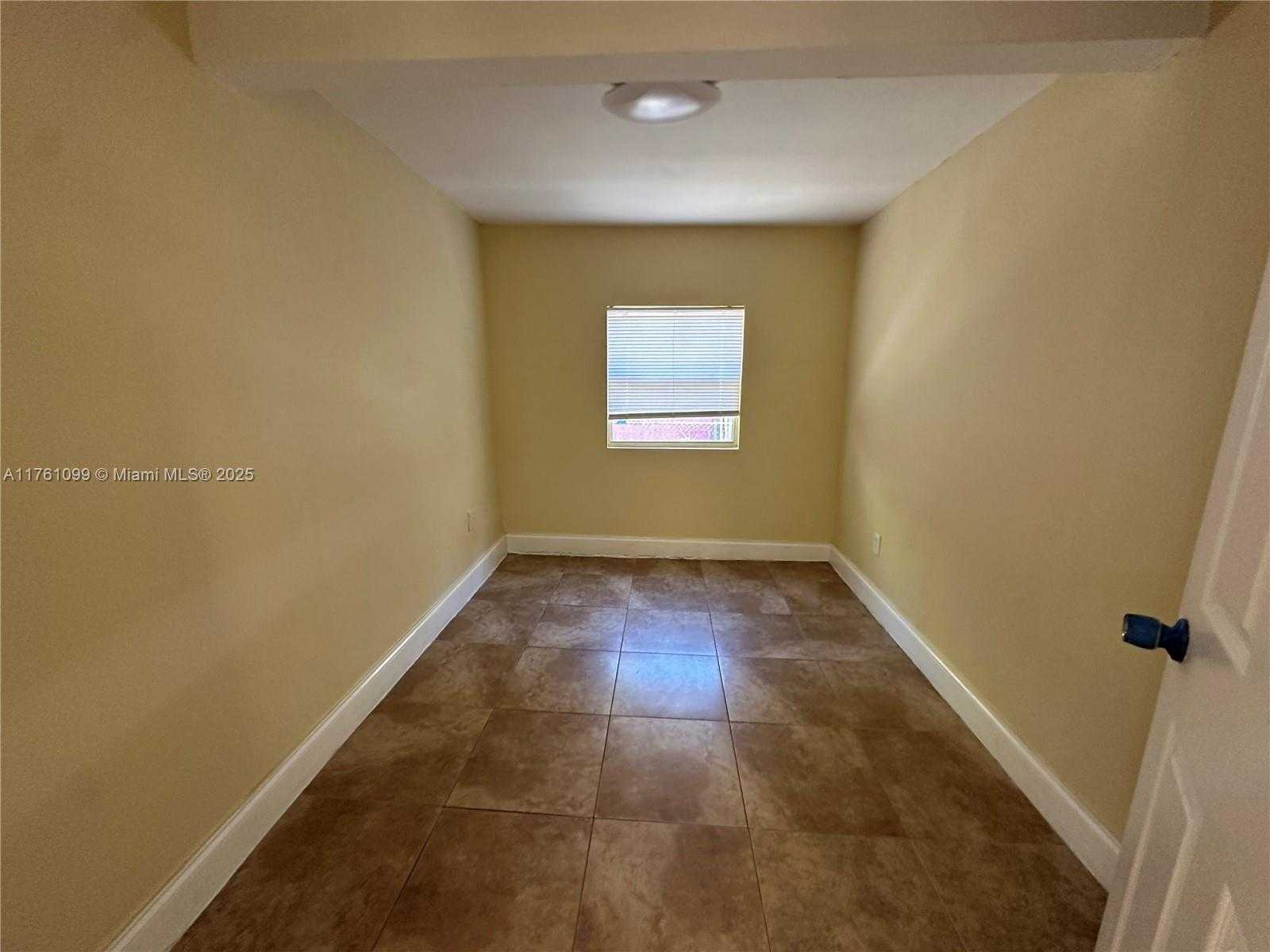 Small Image of 52 NORTH WEST 33RD ST, Miami Number 35