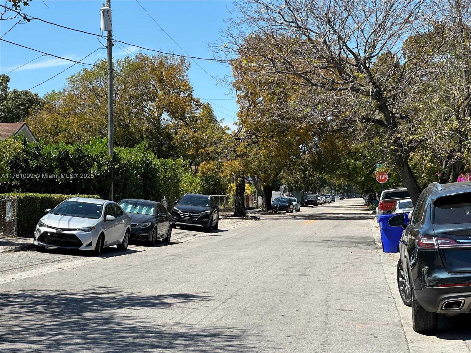 Small Image of 52 NORTH WEST 33RD ST, Miami Number 4