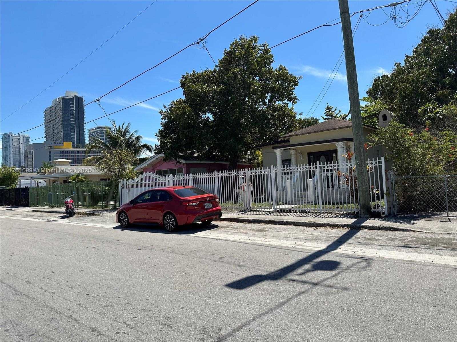Small Image of 52 NORTH WEST 33RD ST, Miami Number 5