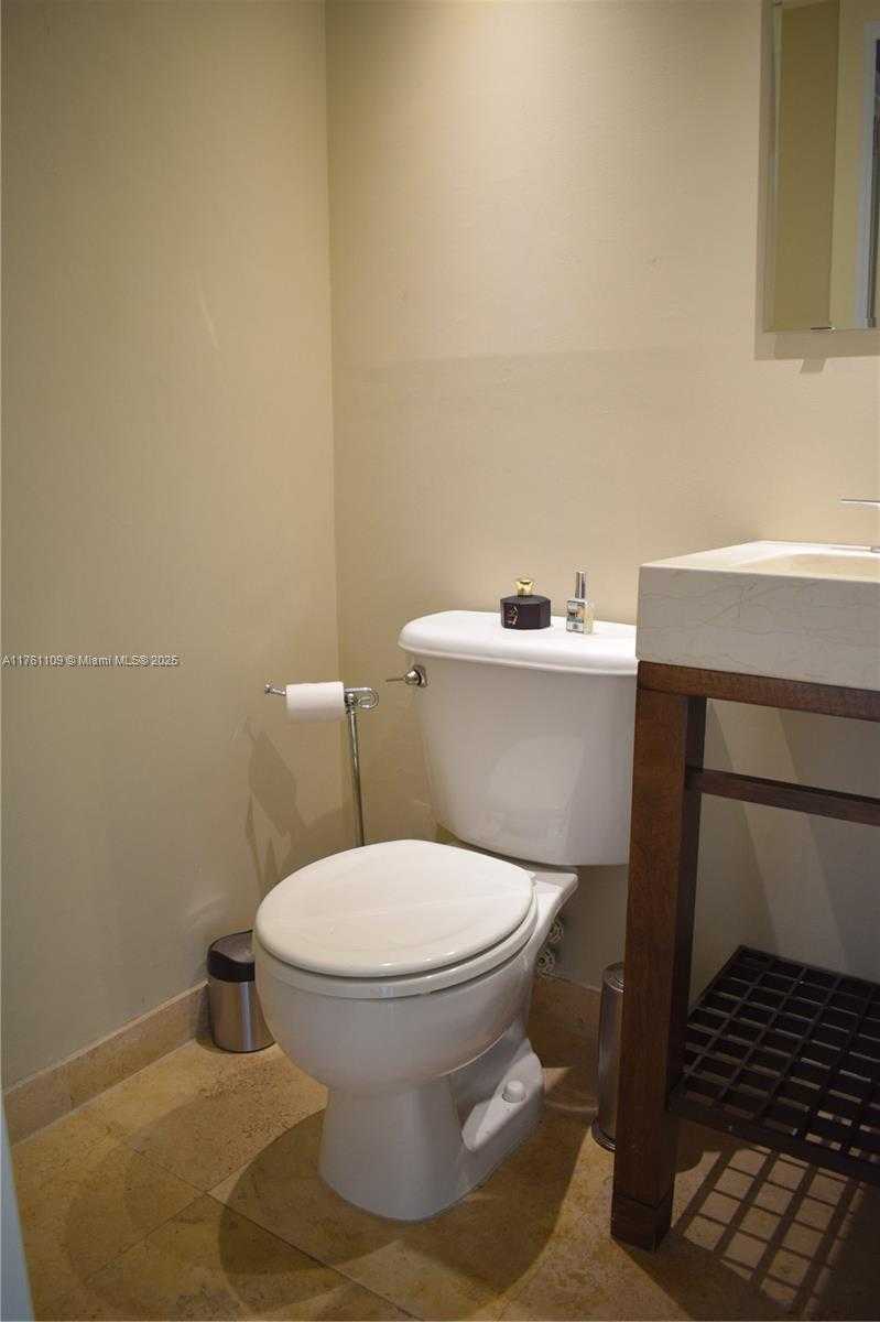 Small Image of 1020 94TH ST #402, Bay Harbor Islands Number 10