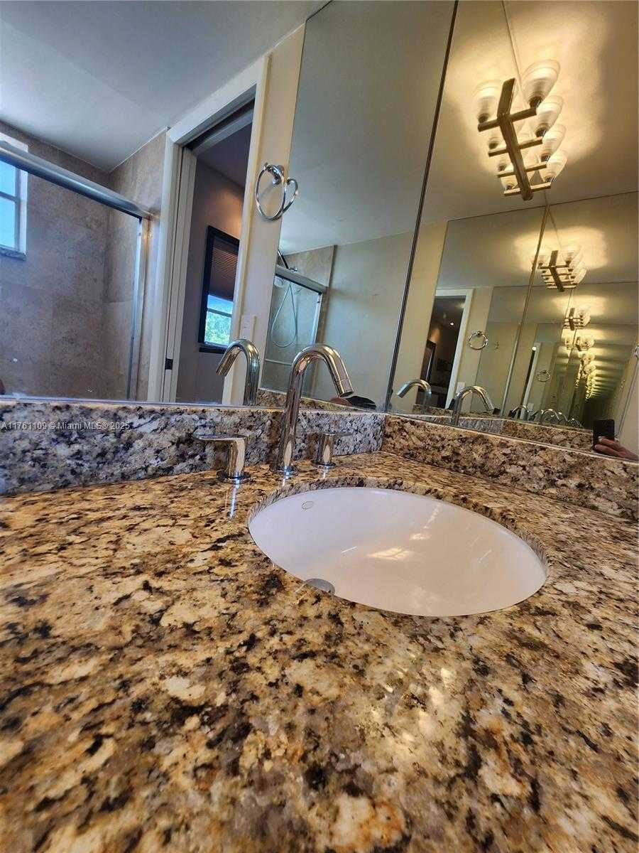 Small Image of 1020 94TH ST #402, Bay Harbor Islands Number 24