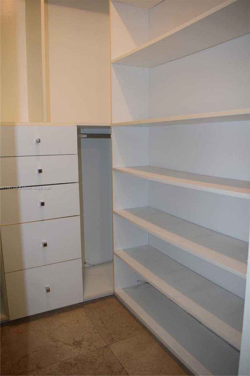 Small Image of 1020 94TH ST #402, Bay Harbor Islands Number 28