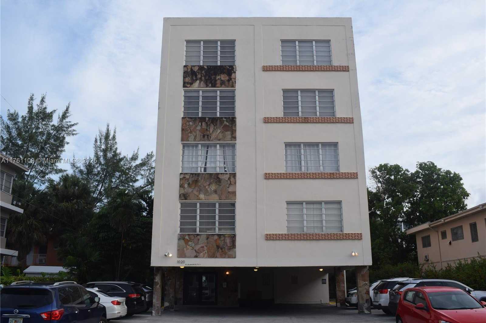 Small Image of 1020 94TH ST #402, Bay Harbor Islands Number 31