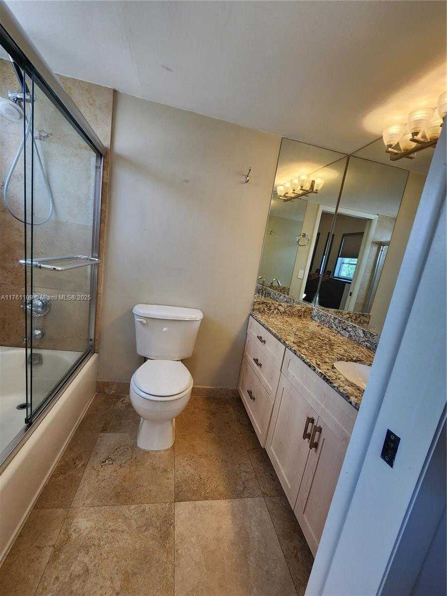 Small Image of 1020 94TH ST #402, Bay Harbor Islands Number 47