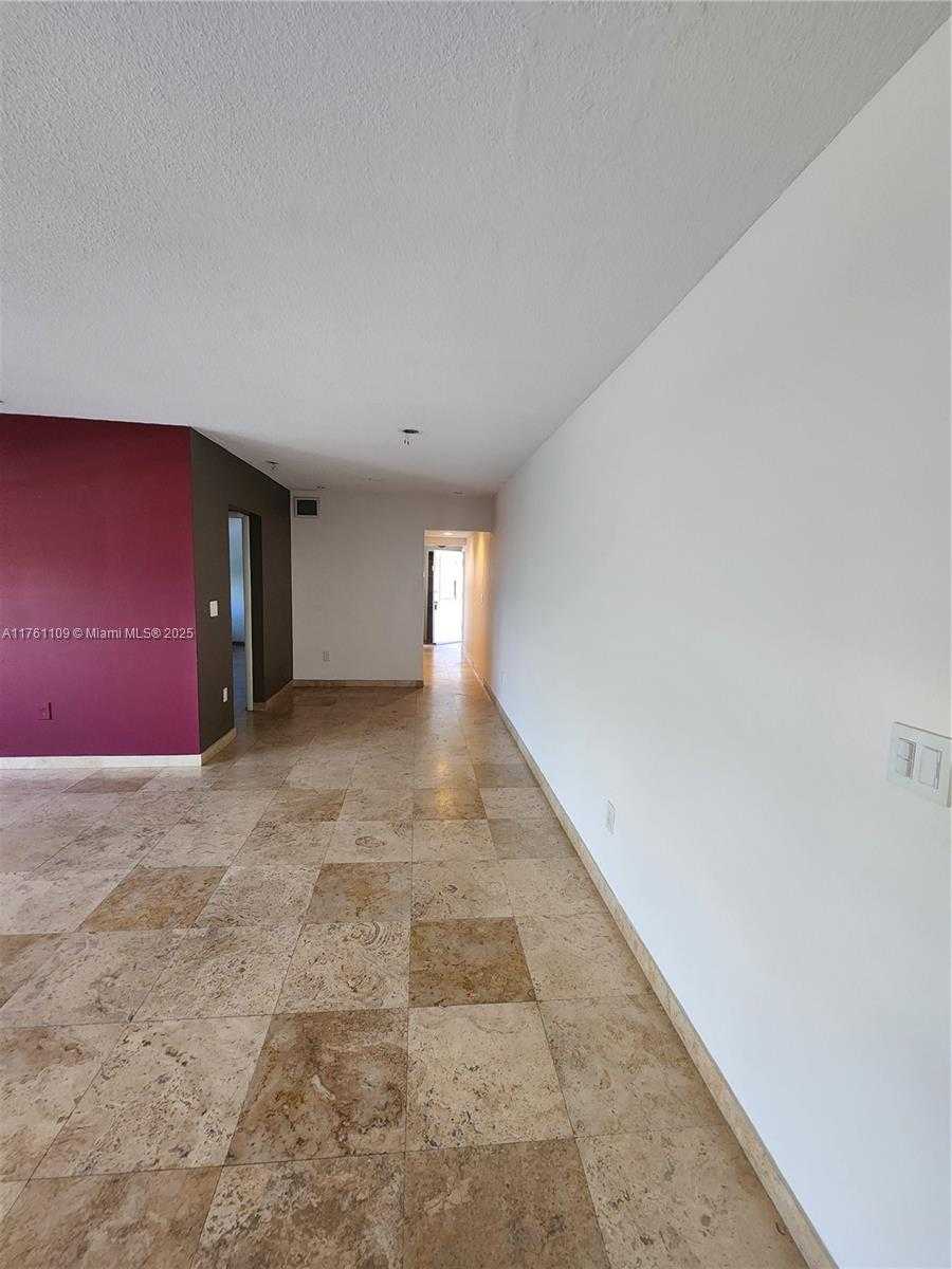 Small Image of 1020 94TH ST #402, Bay Harbor Islands Number 7