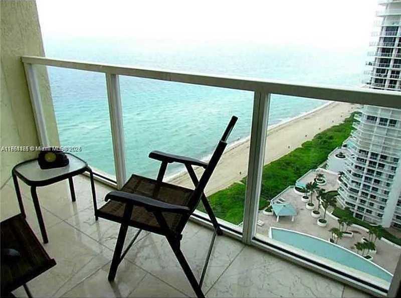 Small Image of 16699 COLLINS AVE #2810, Sunny Isles Beach Number 5