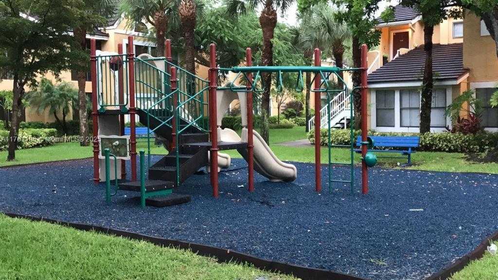 Small Image of 10441 SOUTH WEST 156TH CT #427, Miami Number 2