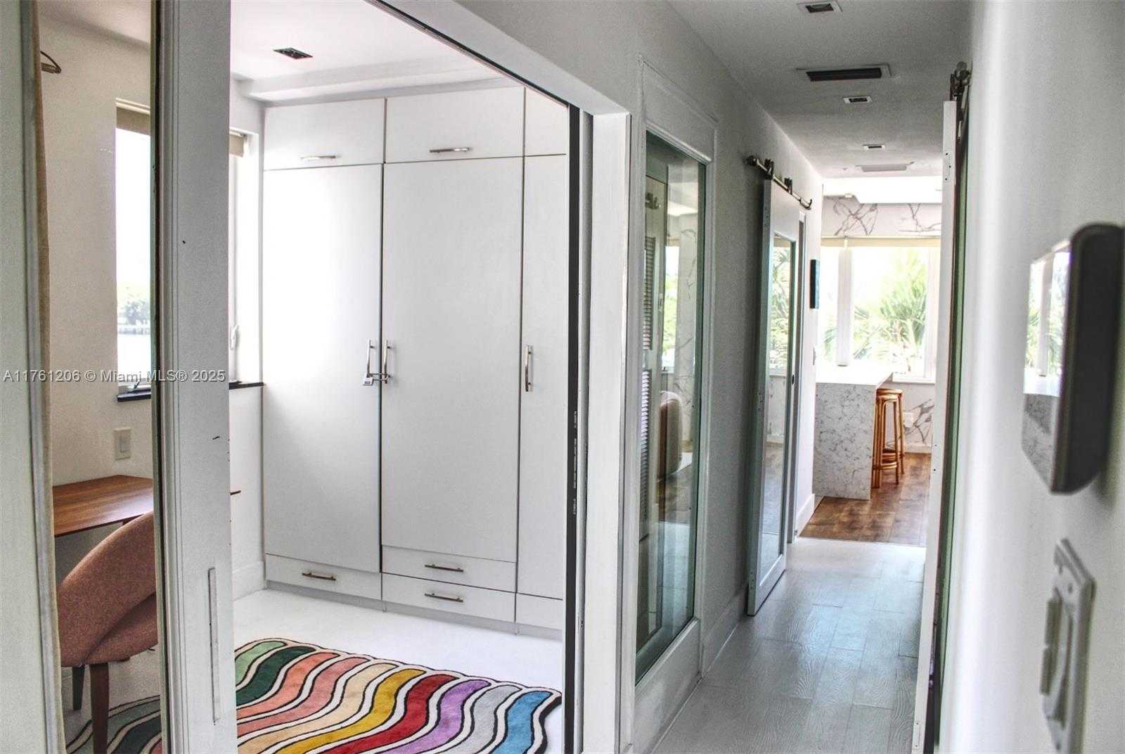 Small Image of 4710 PINE TREE DR #49, Miami Beach Number 10