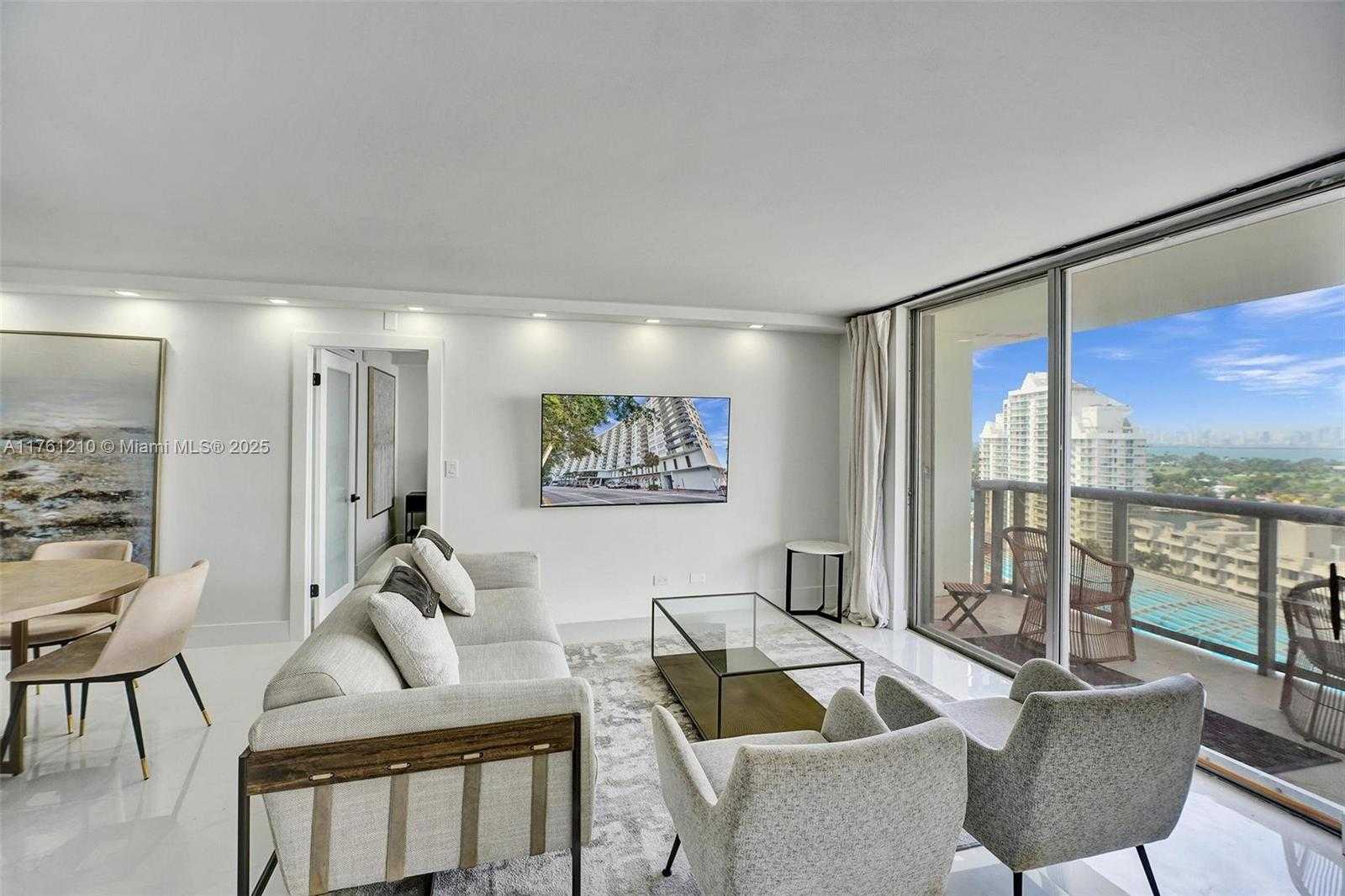 Small Image of 6039 COLLINS AVE #1736, Miami Beach Number 13