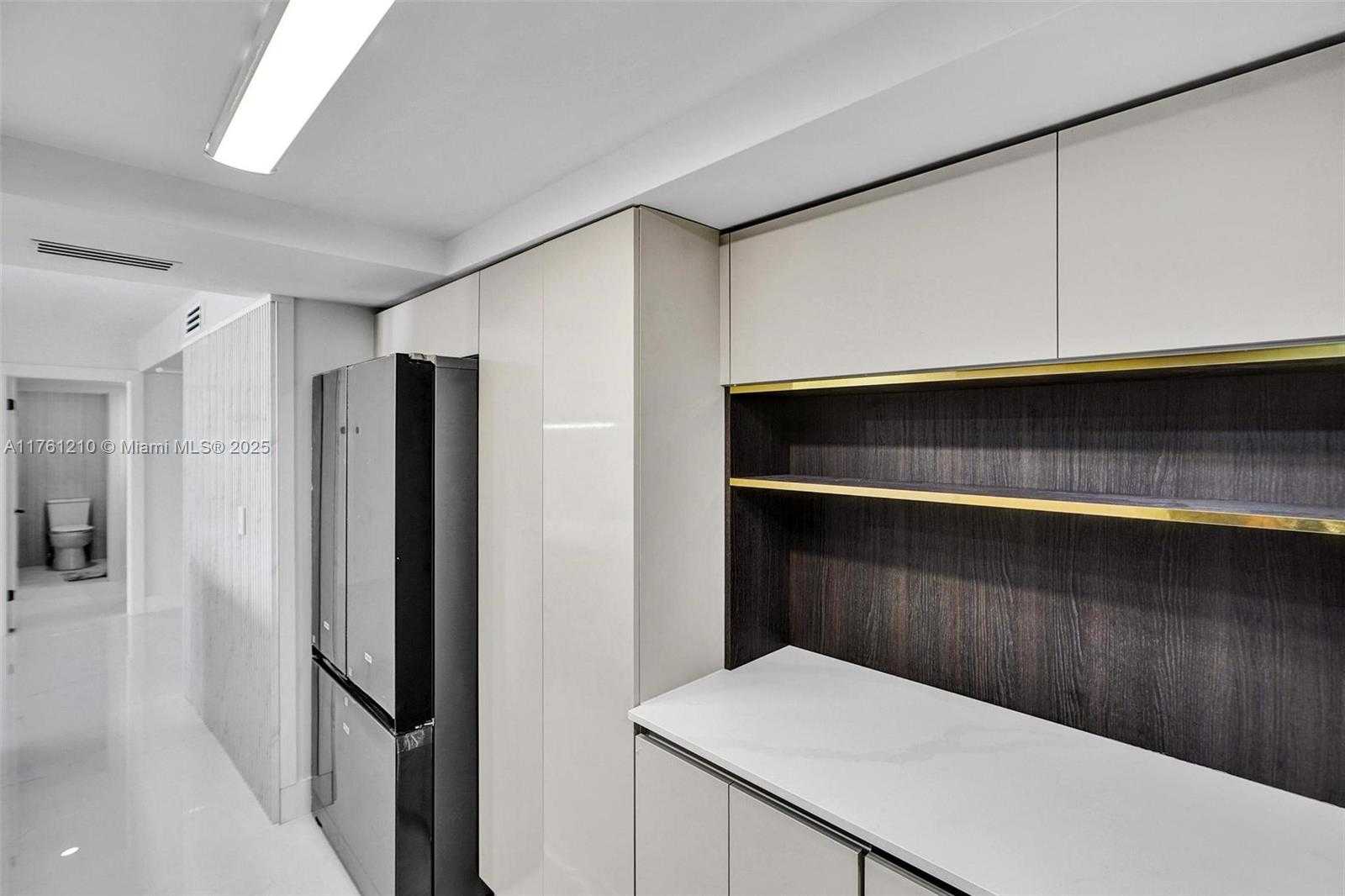 Small Image of 6039 COLLINS AVE #1736, Miami Beach Number 6