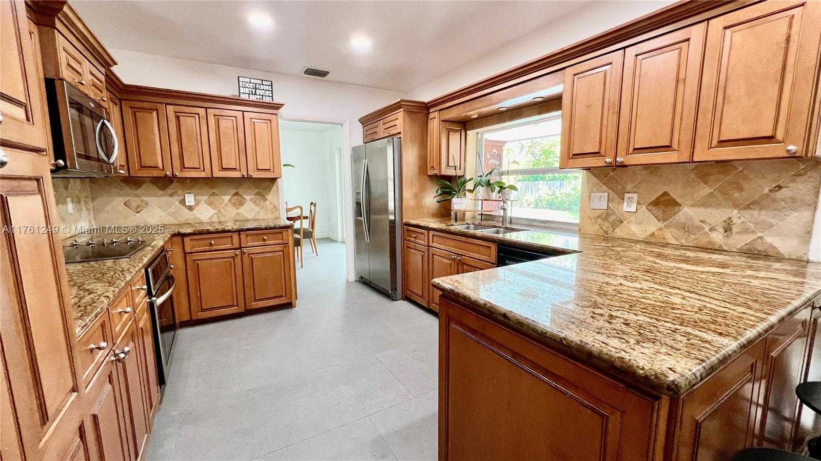 Small Image of 14605 SOUTH WEST 75TH AVE #14605, Palmetto Bay Number 19