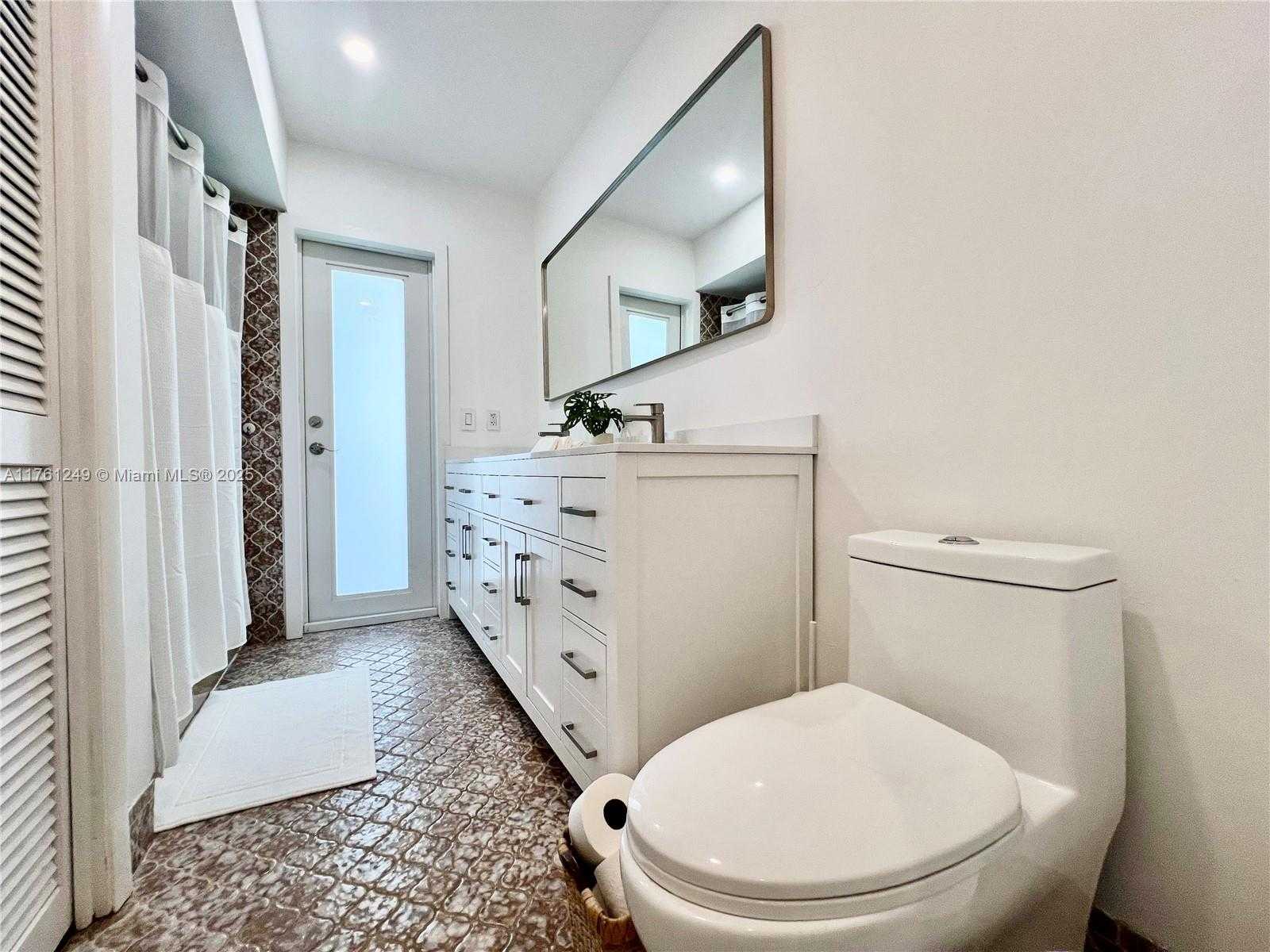 Small Image of 14605 SOUTH WEST 75TH AVE #14605, Palmetto Bay Number 31