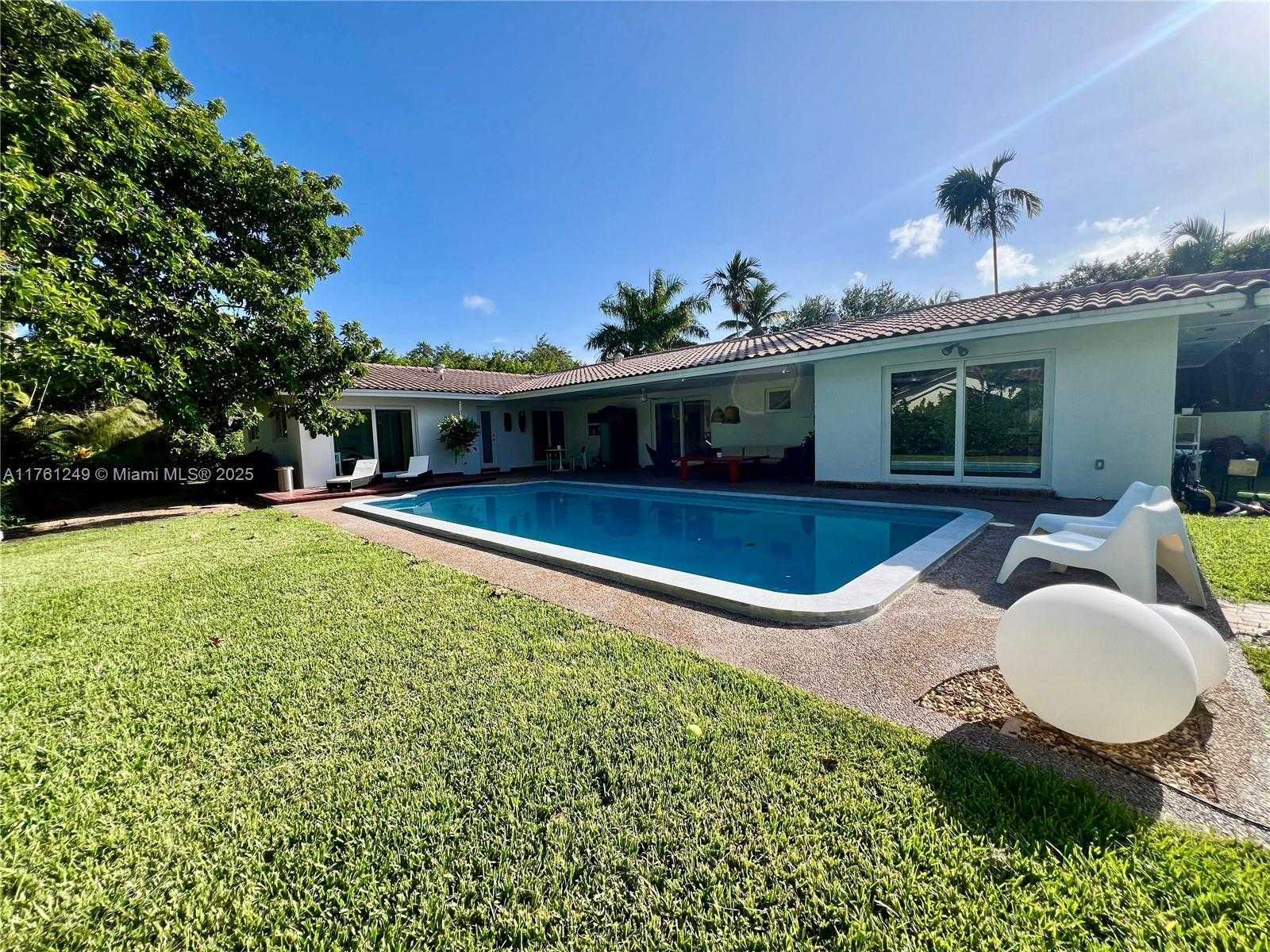 Small Image of 14605 SOUTH WEST 75TH AVE #14605, Palmetto Bay Number 39