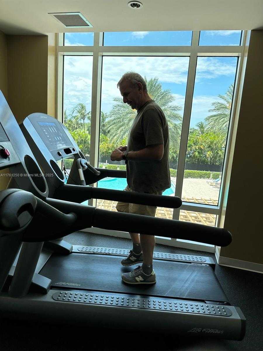 Small Image of 1745 EAST HALLANDALE BEACH BLVD #406W, Hallandale Beach Number 33