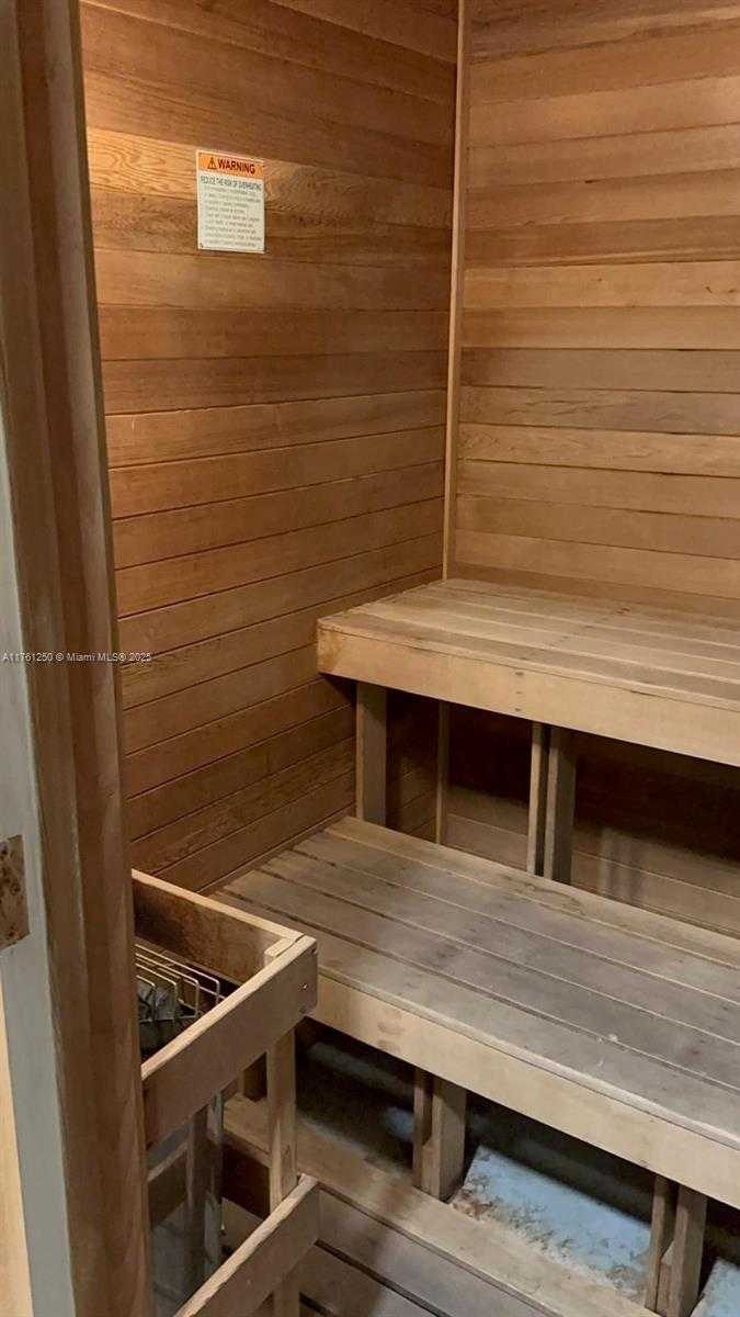 Small Image of 1745 EAST HALLANDALE BEACH BLVD #406W, Hallandale Beach Number 36