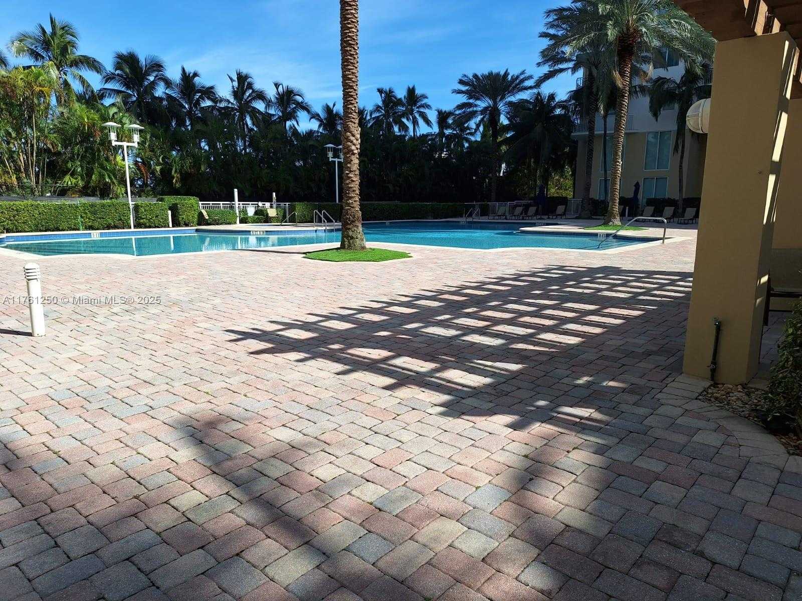 Small Image of 1745 EAST HALLANDALE BEACH BLVD #406W, Hallandale Beach Number 6