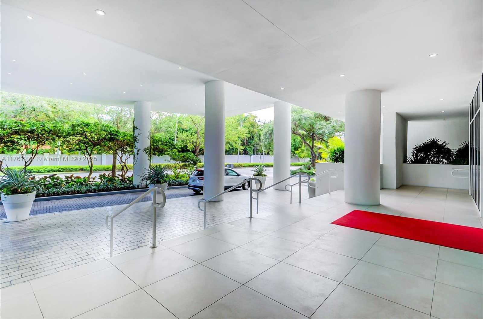 Small Image of 4250 BISCAYNE BLVD #918, Miami Number 3