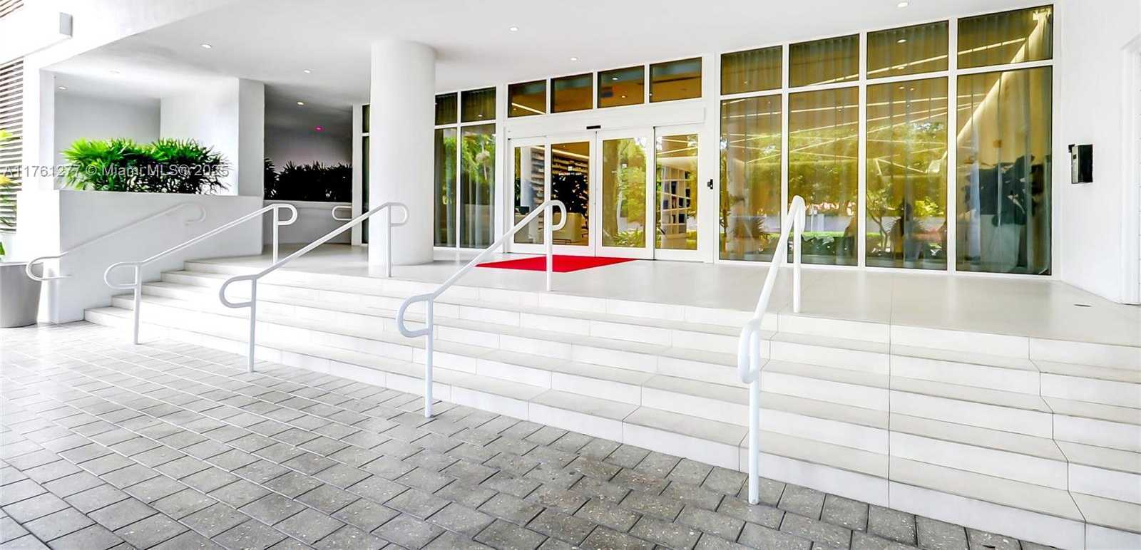 Small Image of 4250 BISCAYNE BLVD #918, Miami Number 36