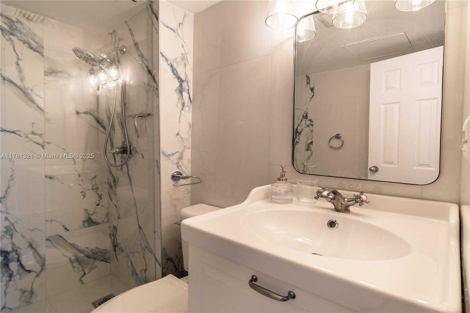 Small Image of 1500 BAY RD #1562S, Miami Beach Number 10