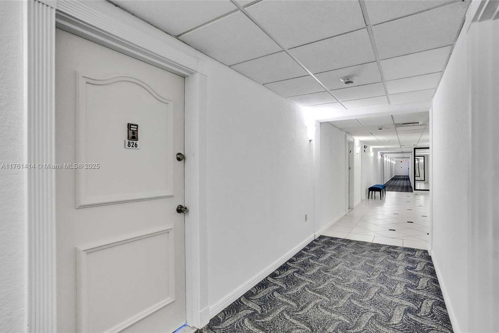 Small Image of 500 BAYVIEW DR #826, Sunny Isles Beach Number 7