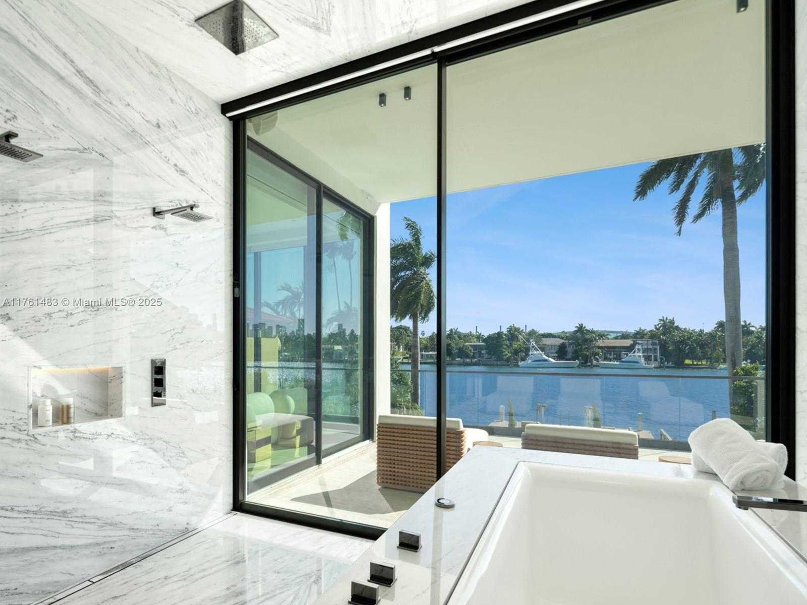 Small Image of 94 SOUTH HIBISCUS DR, Miami Beach Number 25