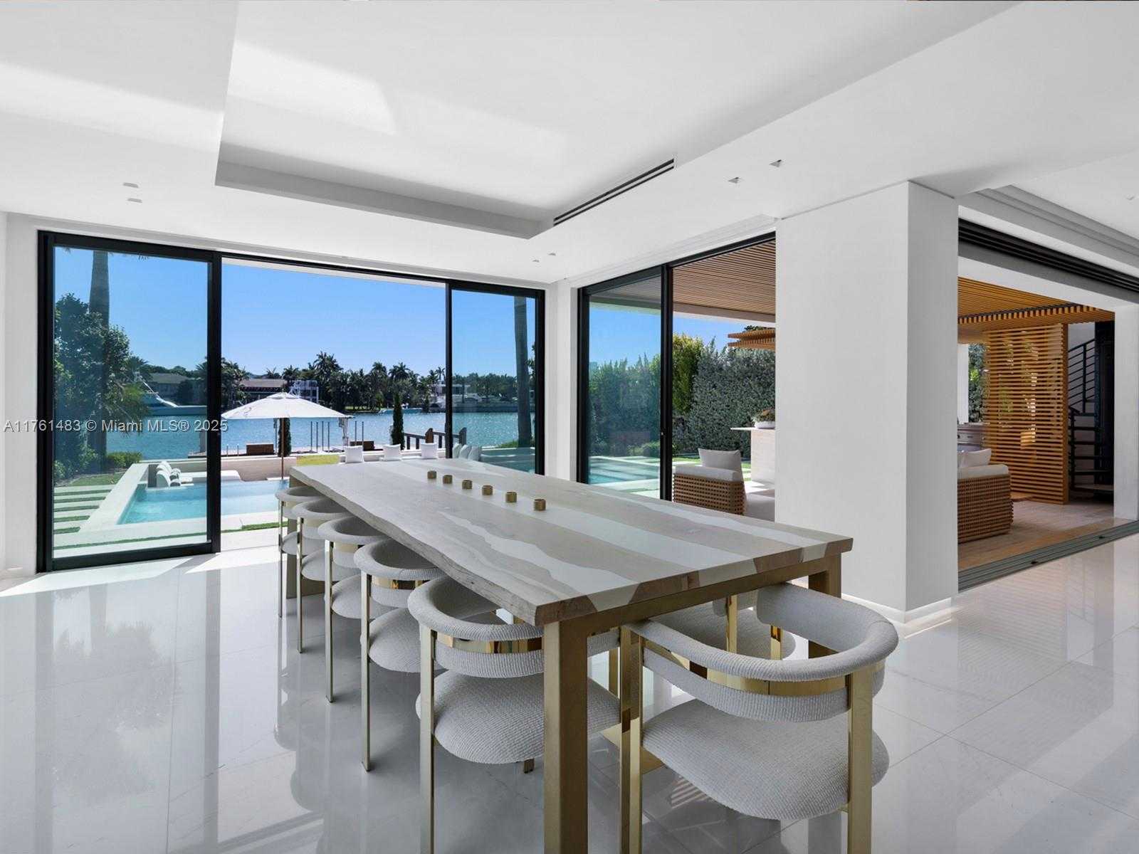 Small Image of 94 SOUTH HIBISCUS DR, Miami Beach Number 8