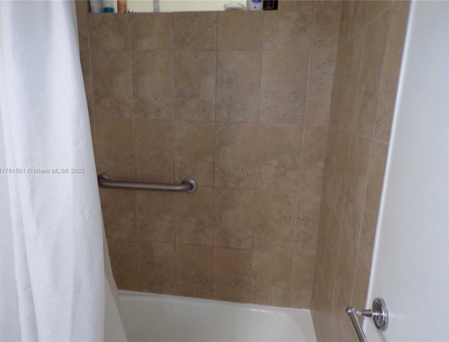 Small Image of 3010 MARCOS DR #R412, Aventura Number 20