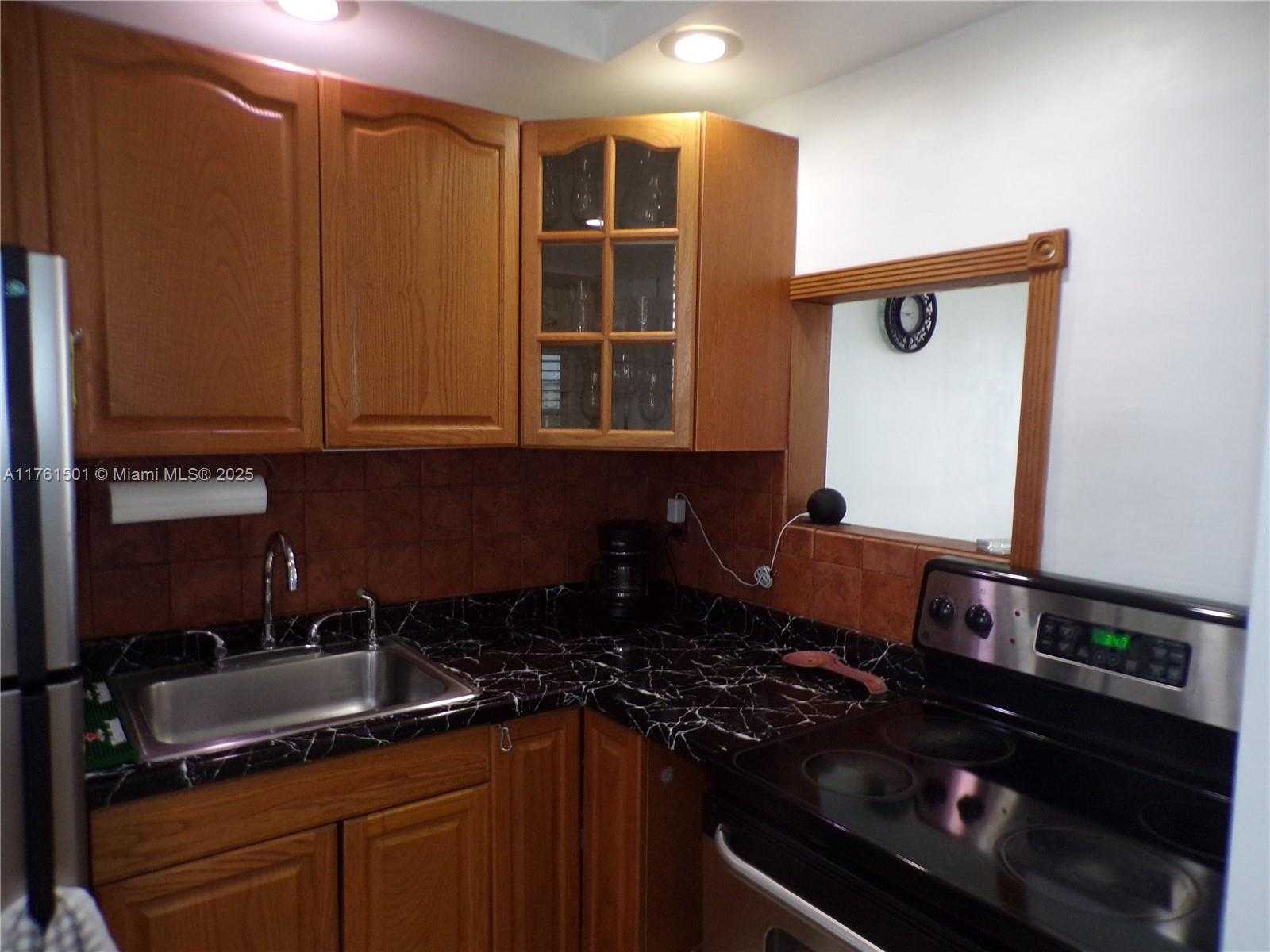 Small Image of 3010 MARCOS DR #R412, Aventura Number 26