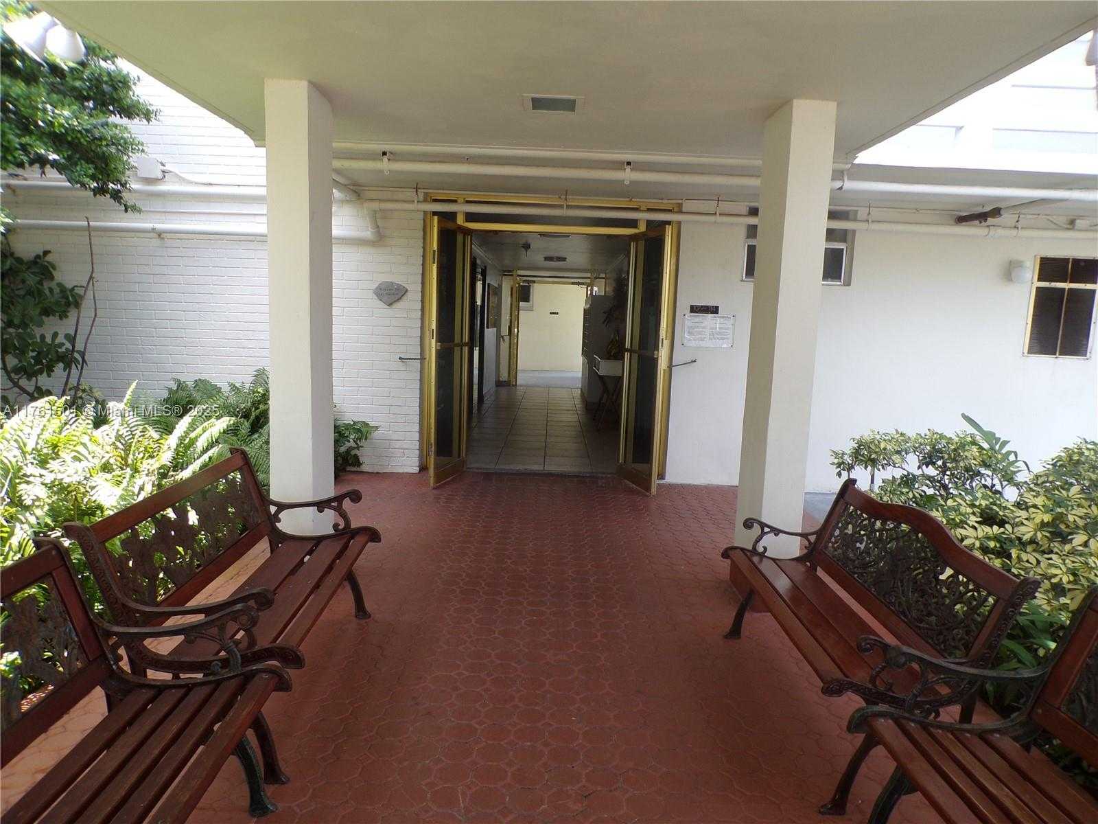 Small Image of 3010 MARCOS DR #R412, Aventura Number 9