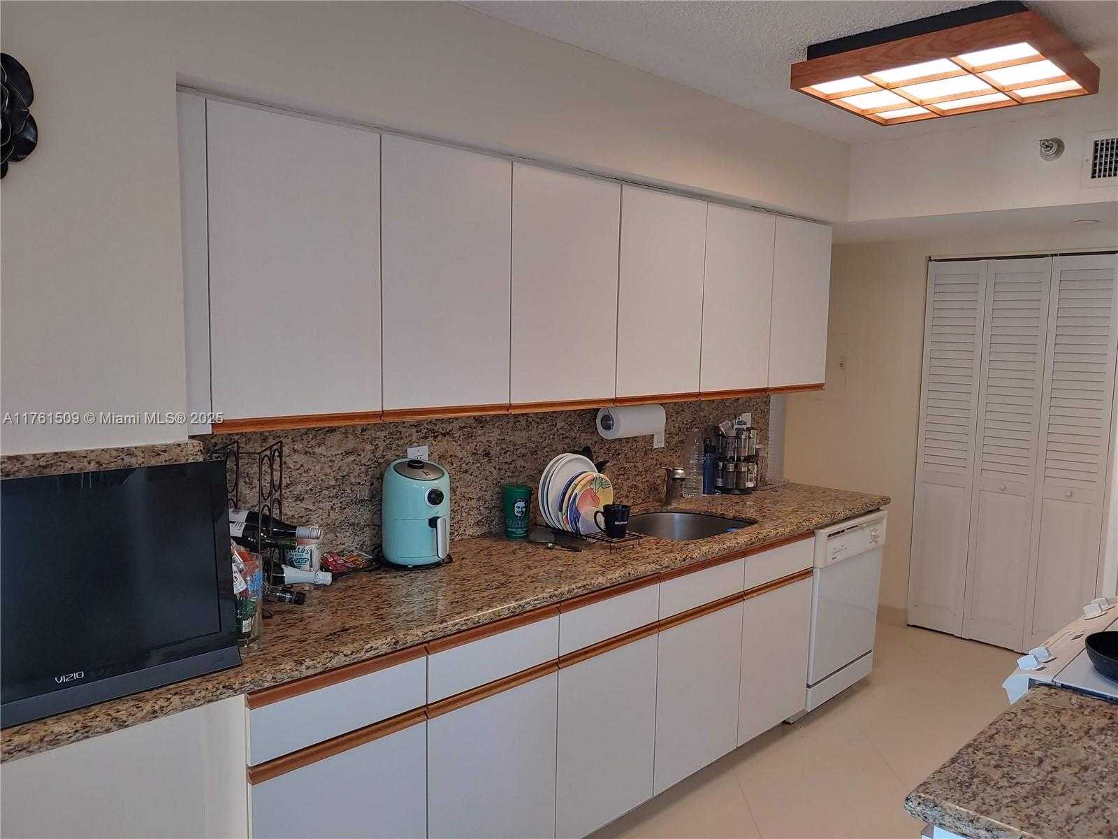 Small Image of 19101 NORTH EAST 36TH CT #707, Aventura Number 7