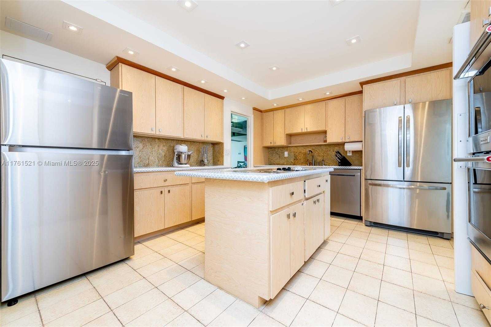 Small Image of 10155 COLLINS AVE #1009, Bal Harbour Number 45