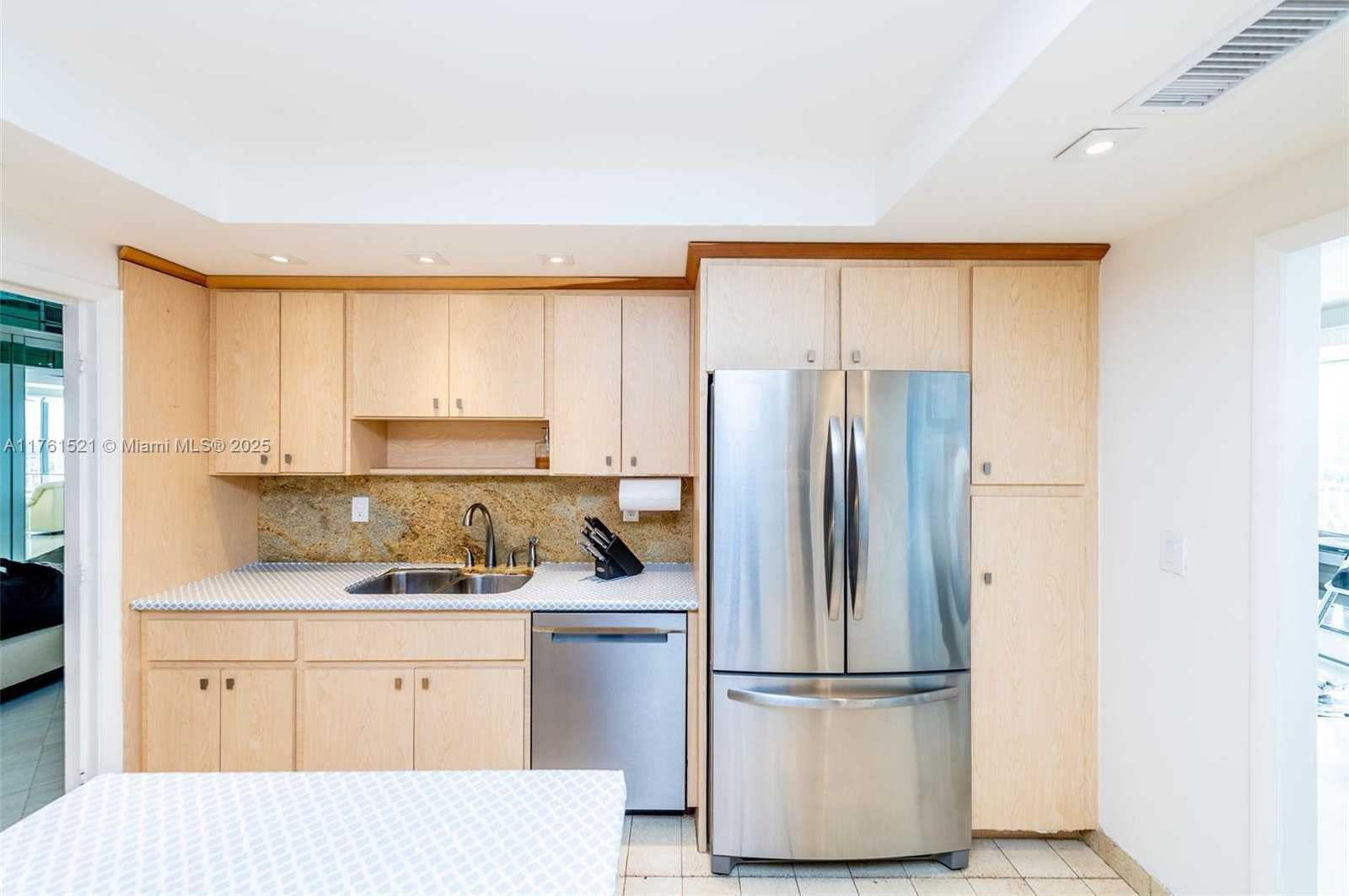 Small Image of 10155 COLLINS AVE #1009, Bal Harbour Number 46