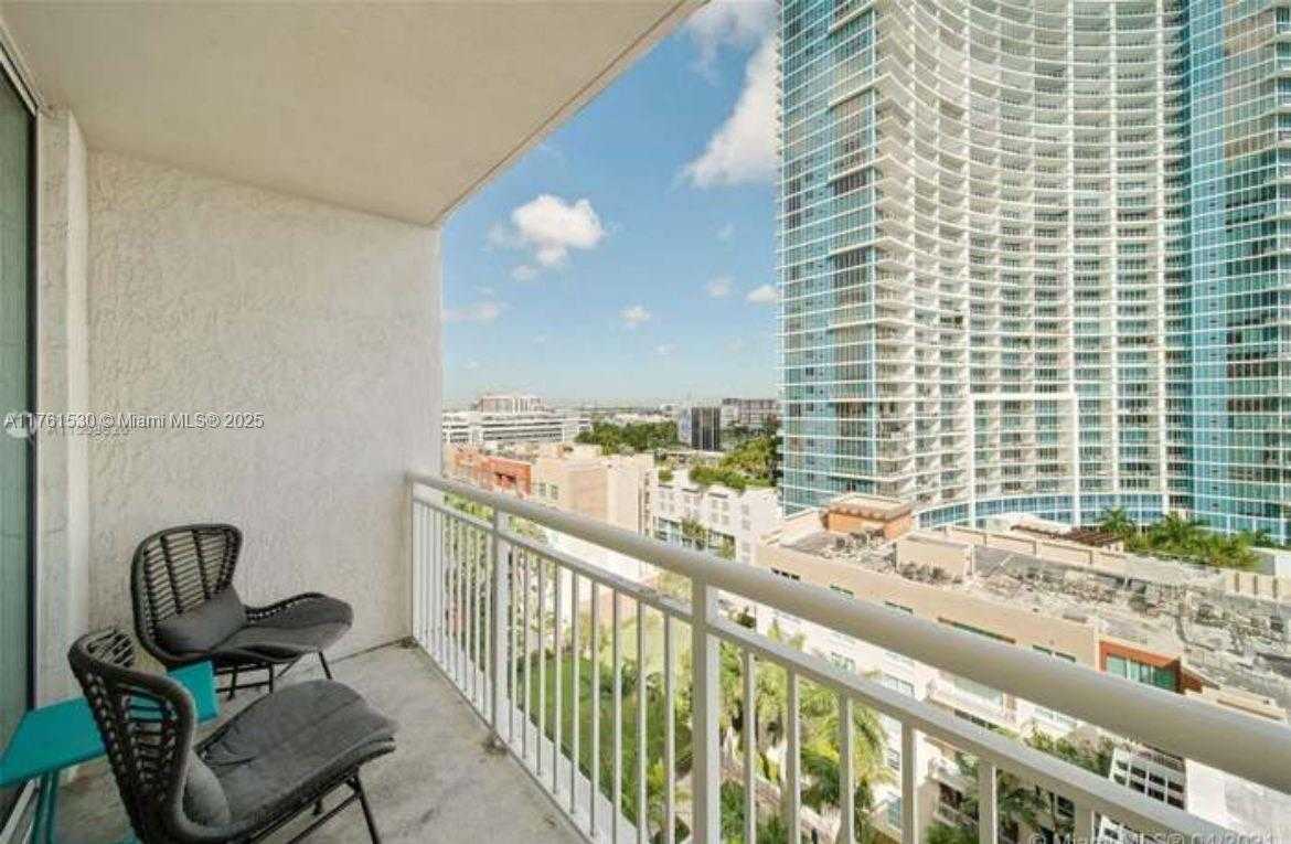 Small Image of 2000 NORTH BAYSHORE DR #1207, Miami Number 3