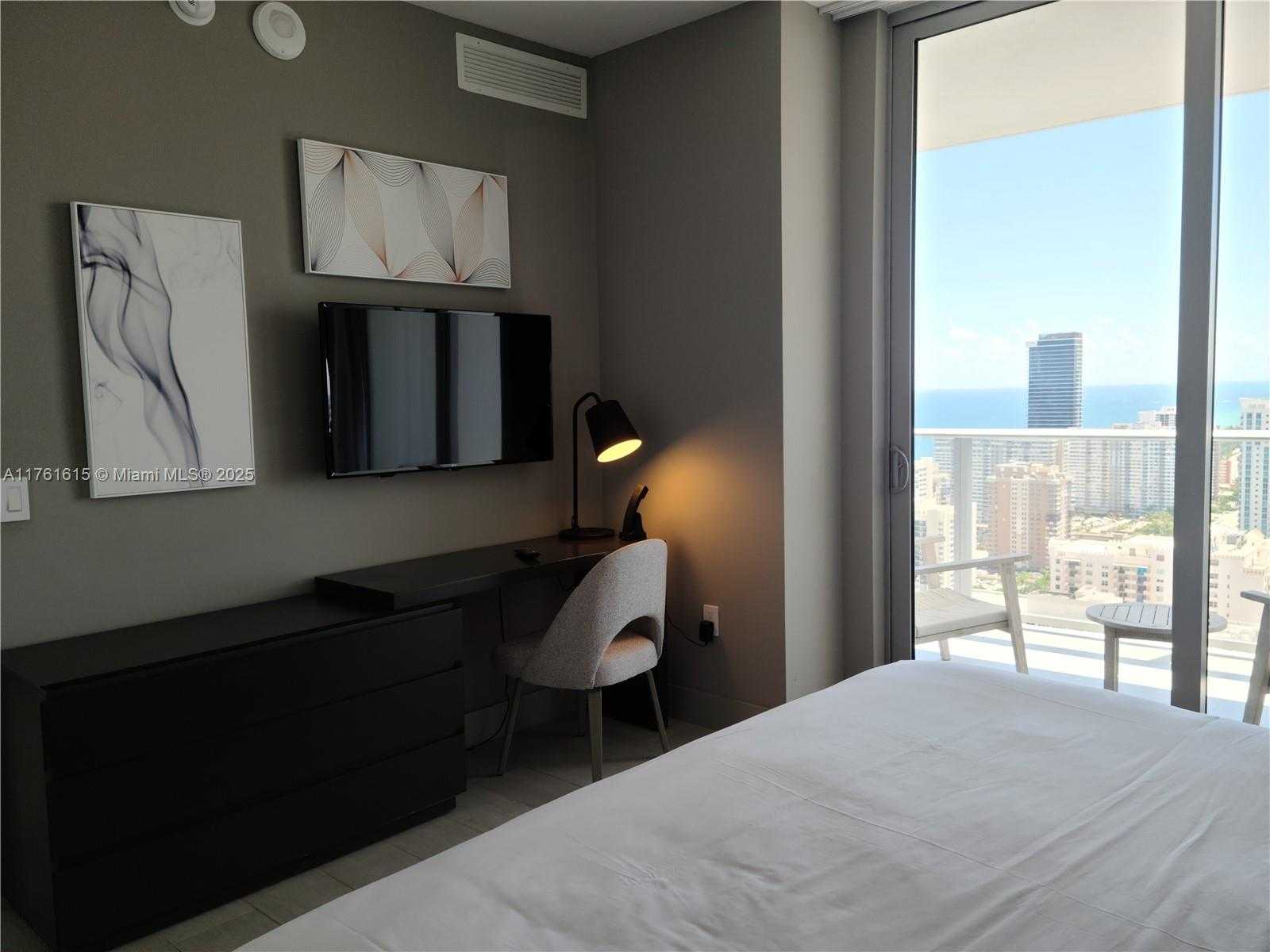 Small Image of 4010 SOUTH OCEAN DR #R3309, Hollywood Number 14