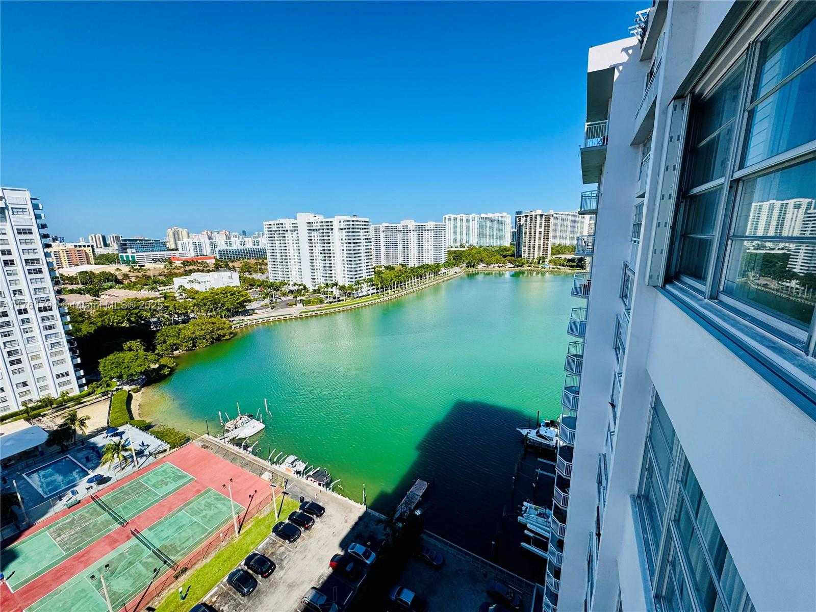 Small Image of 18071 BISCAYNE BLVD #1802, Aventura Number 15