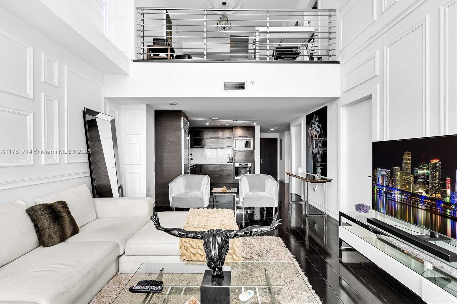 Small Image of 900 BISCAYNE BLVD #909, Miami Number 11
