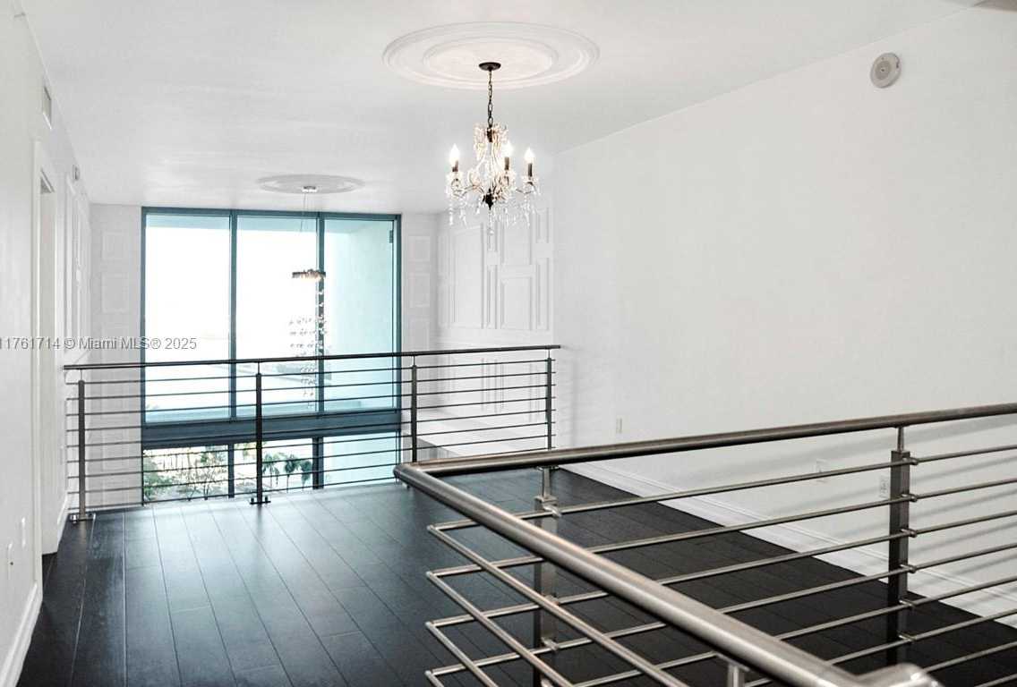 Small Image of 900 BISCAYNE BLVD #909, Miami Number 15