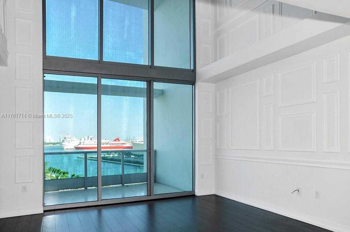 Small Image of 900 BISCAYNE BLVD #909, Miami Number 3
