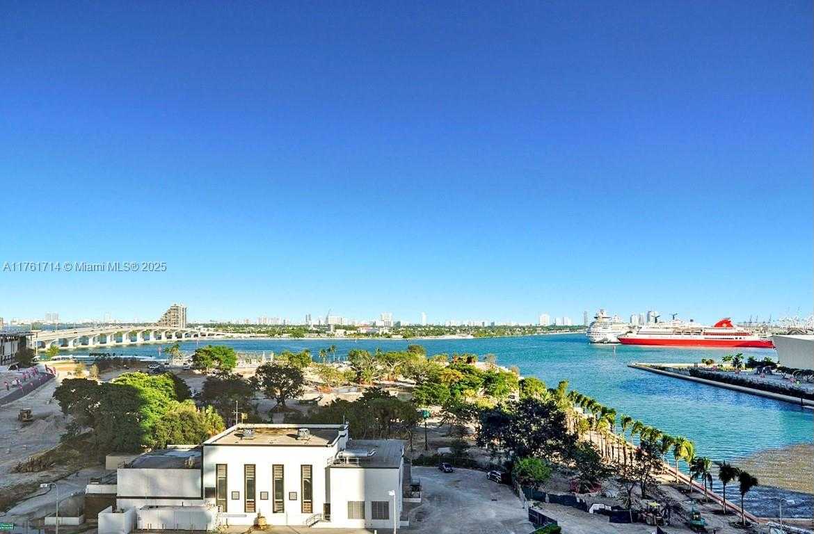 Small Image of 900 BISCAYNE BLVD #909, Miami Number 34