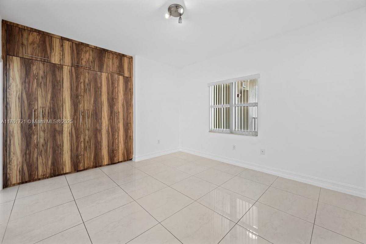 Small Image of 3330 NORTH EAST 190TH ST #1918, Aventura Number 12