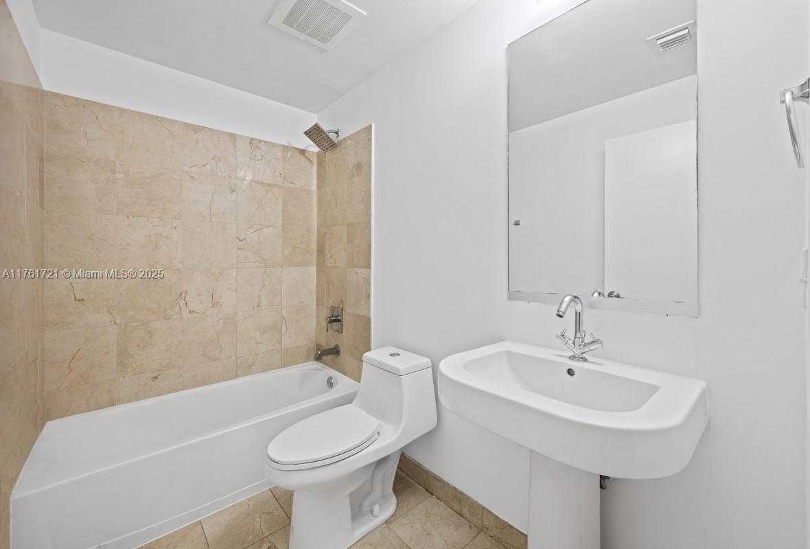 Small Image of 3330 NORTH EAST 190TH ST #1918, Aventura Number 14