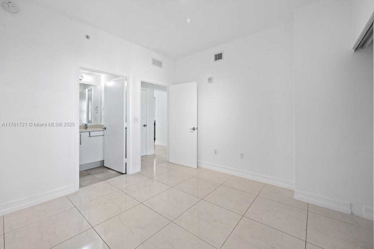 Small Image of 3330 NORTH EAST 190TH ST #1918, Aventura Number 15