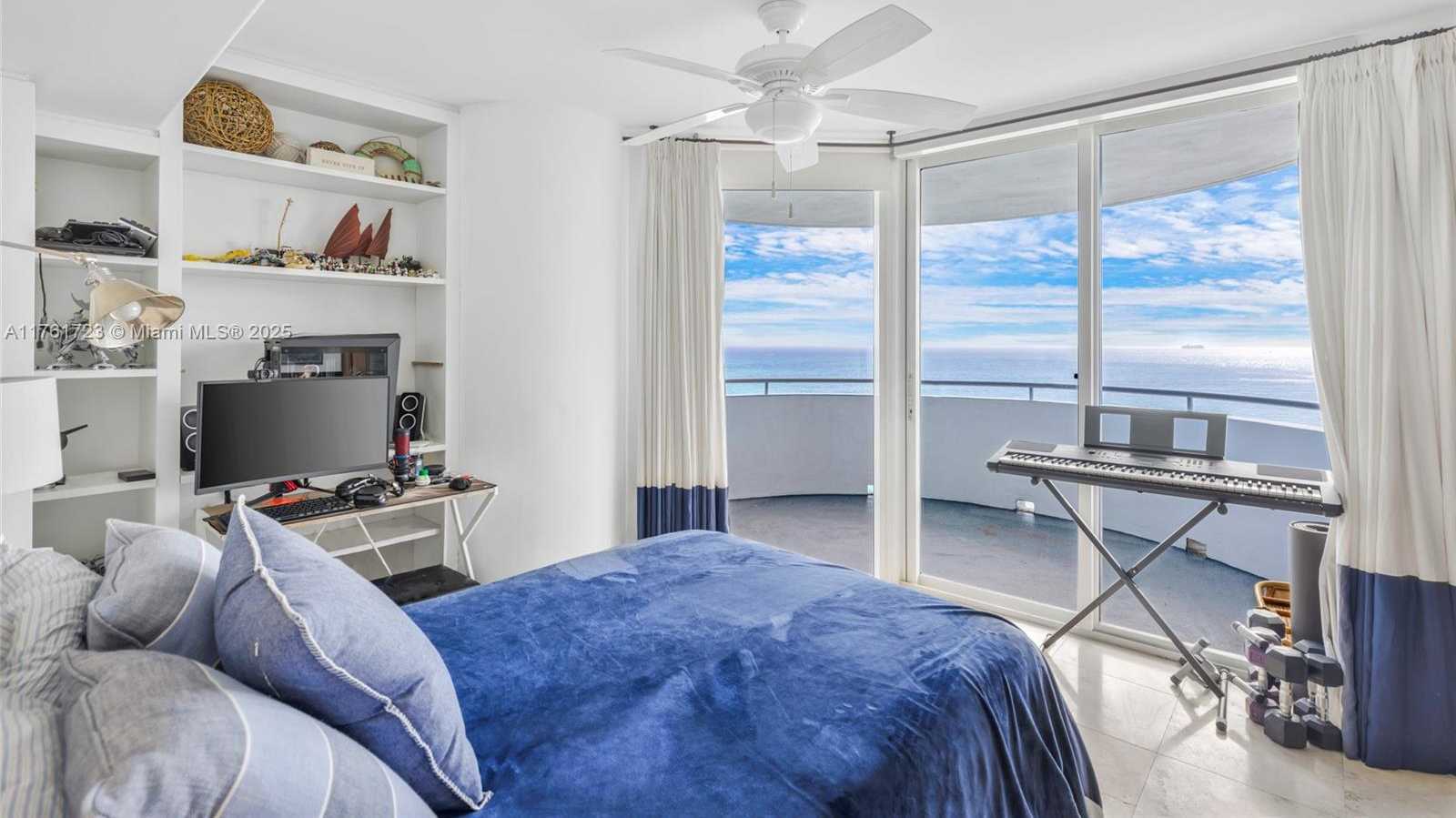 Small Image of 6301 #2301, Miami Beach Number 18