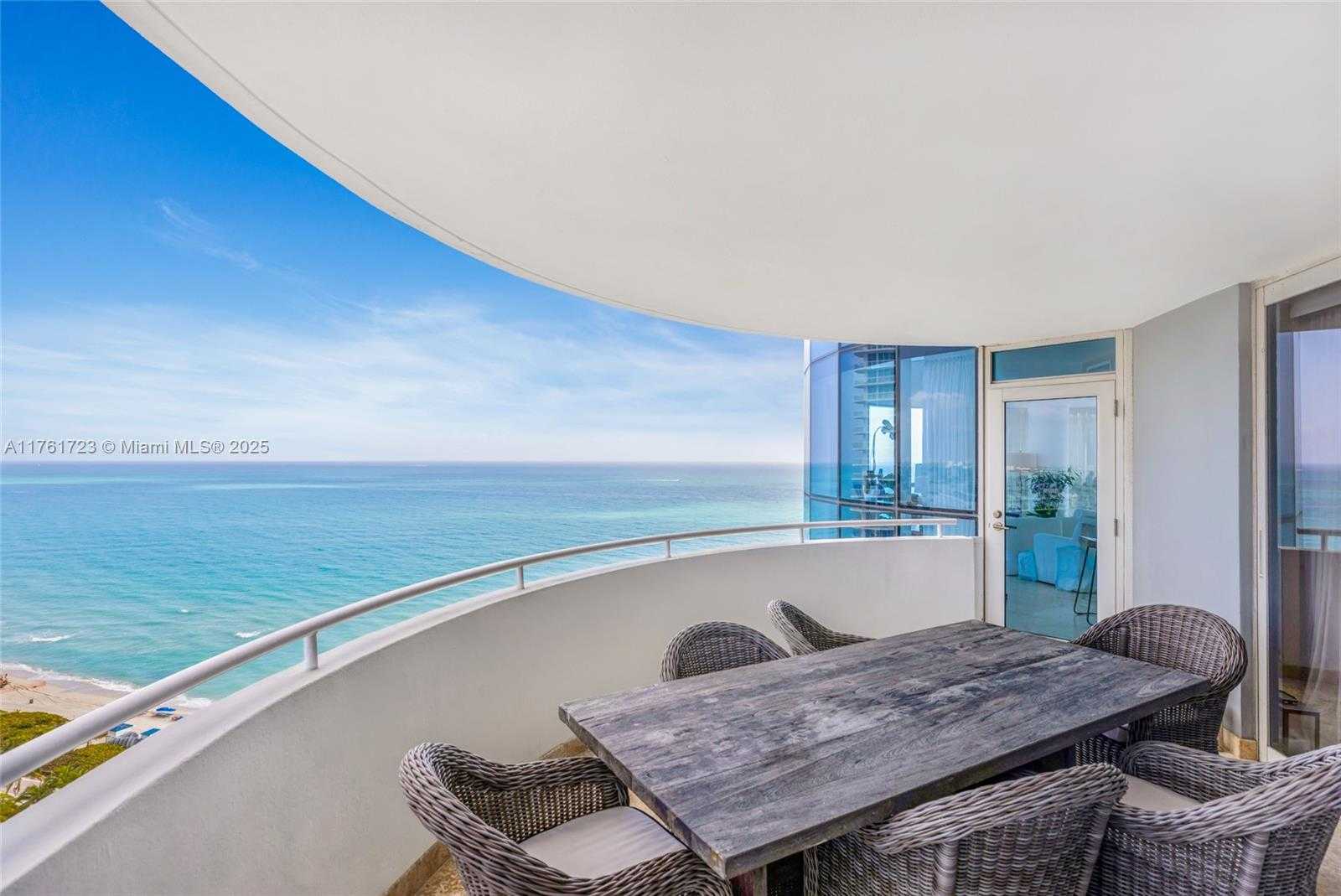 Small Image of 6301 #2301, Miami Beach Number 22
