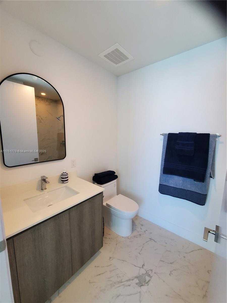 Small Image of 17550 COLLINS AVE #1403, Sunny Isles Beach Number 11