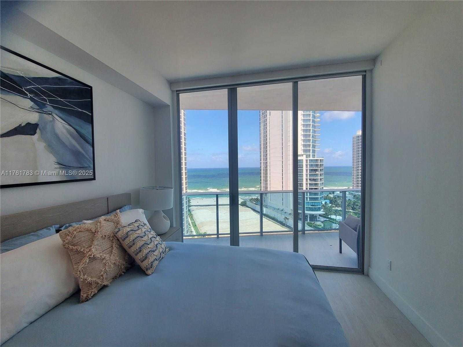 Small Image of 17550 COLLINS #1402, Sunny Isles Beach Number 11
