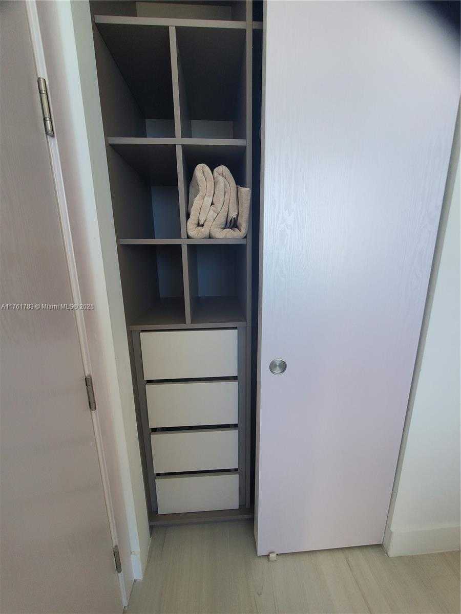 Small Image of 17550 COLLINS #1402, Sunny Isles Beach Number 19