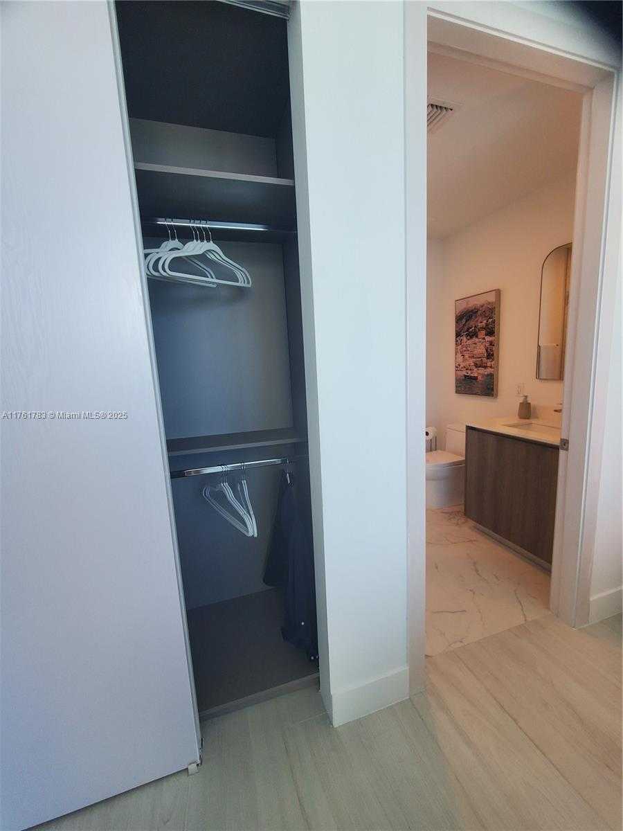 Small Image of 17550 COLLINS #1402, Sunny Isles Beach Number 20