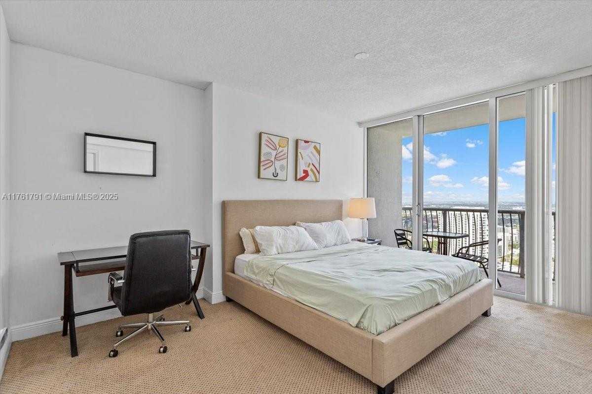 Small Image of 1750 NORTH BAYSHORE DR #4809, Miami Number 10